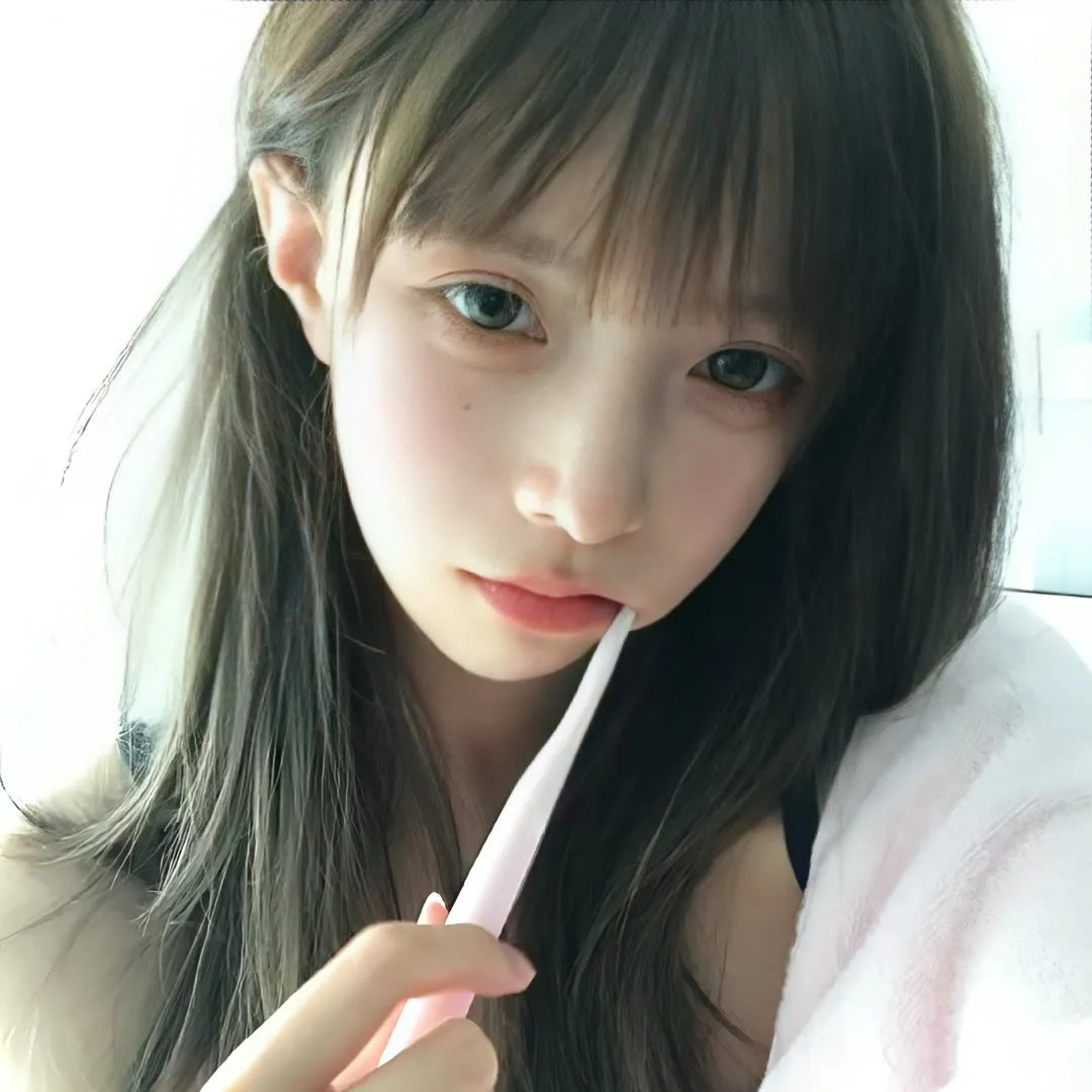 蓝色眼影